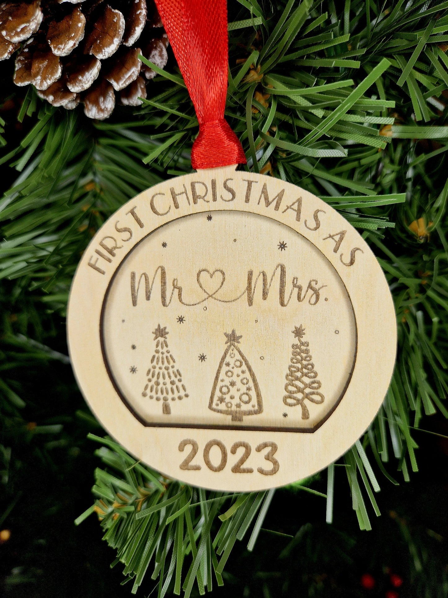 Mr & Mrs Bauble