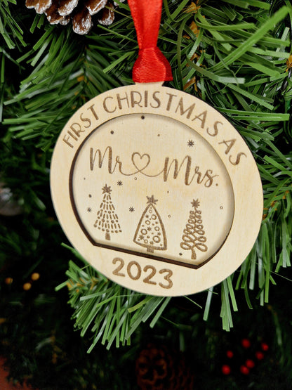 Mr & Mrs Bauble