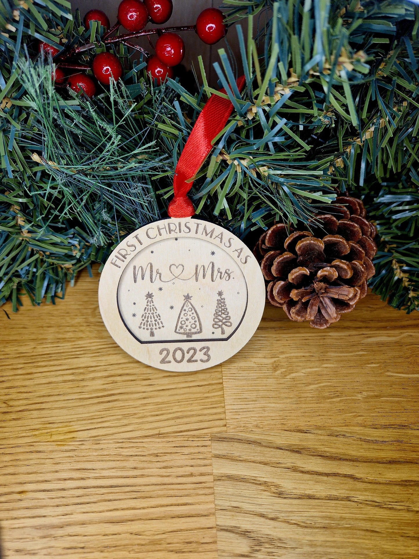 Mr & Mrs Bauble