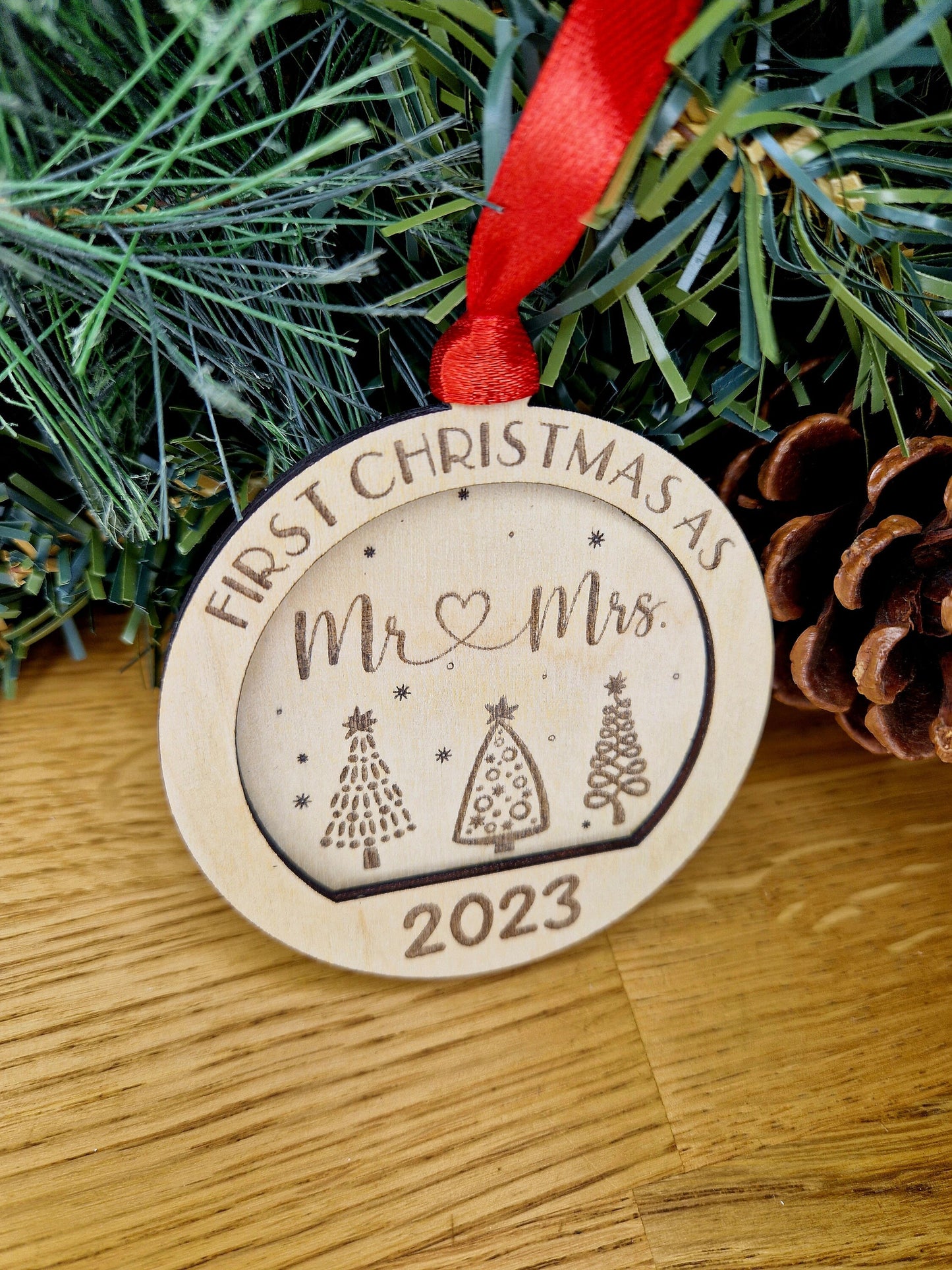 Mr & Mrs Bauble