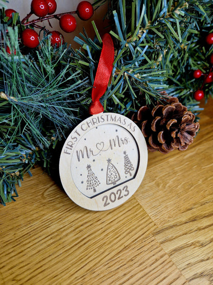 Mr & Mrs Bauble